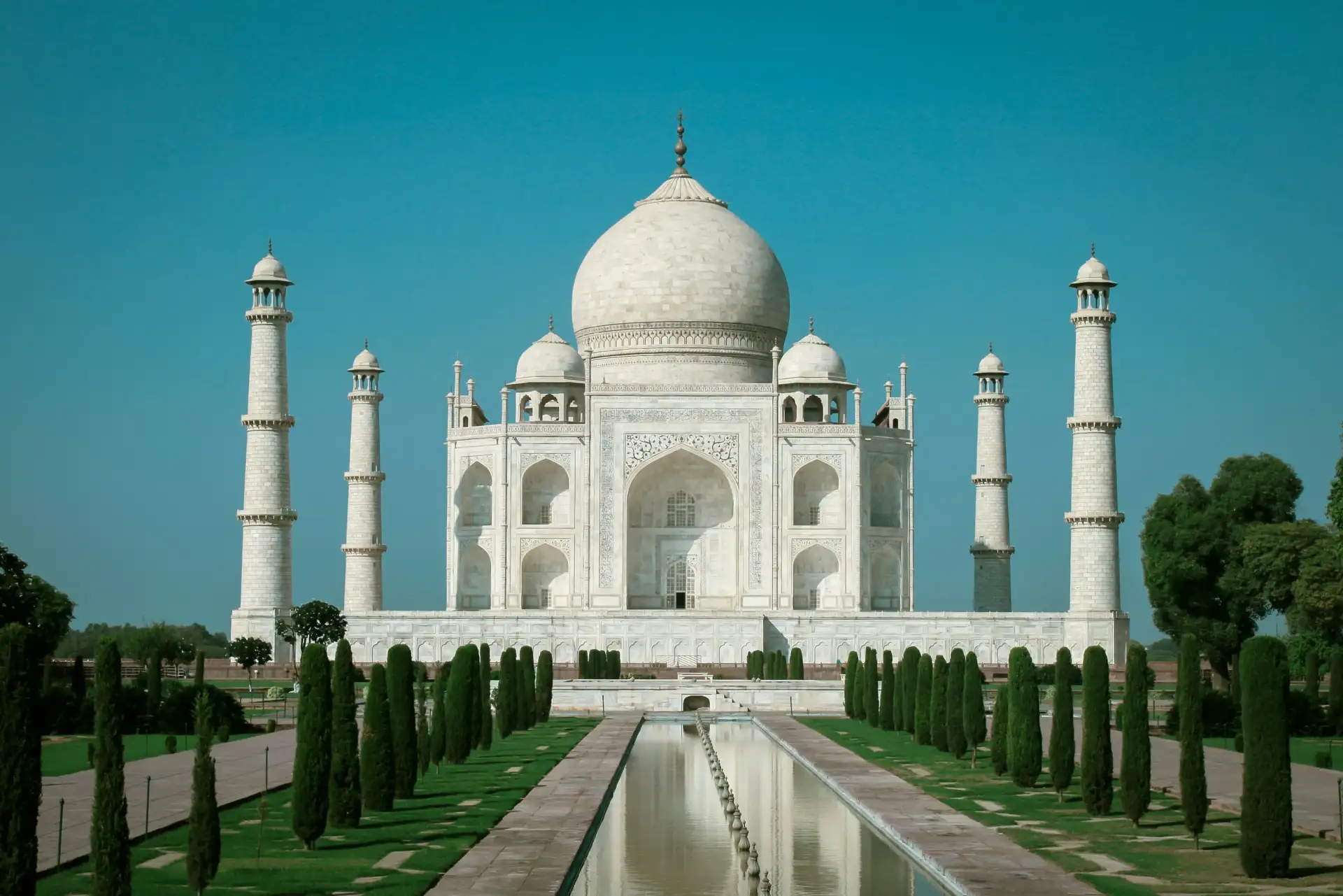 India Tour Background