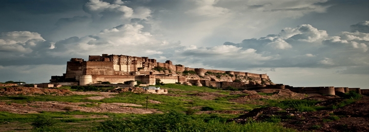 Guided Udaipur, Jodhpur & Jaisalmer Desert Tour - 6 Days